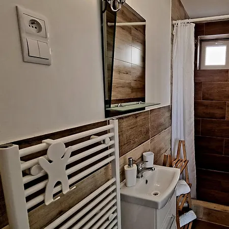 Miluska Apartment *